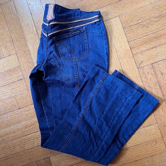 Dolce & Gabbana blue jeans,Excellent condition. Tag says size 29,Waist aprox 32β - Picture 4 of 6